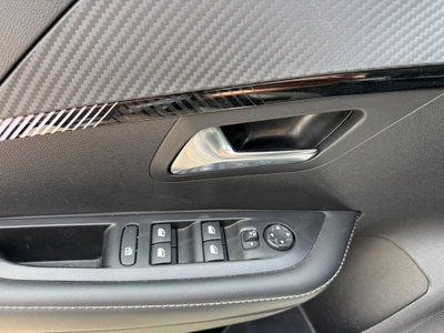 Peugeot 208 PureTech 100 Stop&Start 5 porte Allure (17)