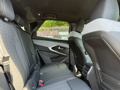 Peugeot 3008 1.2 hybrid GT Exclusive 145cv e-dcs6 (14)