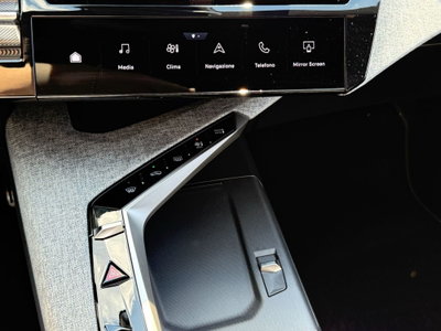 Peugeot 3008 1.2 hybrid GT Exclusive 145cv e-dcs6 (20)