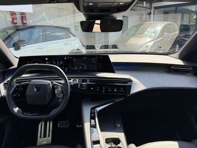 Peugeot 3008 1.2 hybrid GT Exclusive 145cv e-dcs6 (8)
