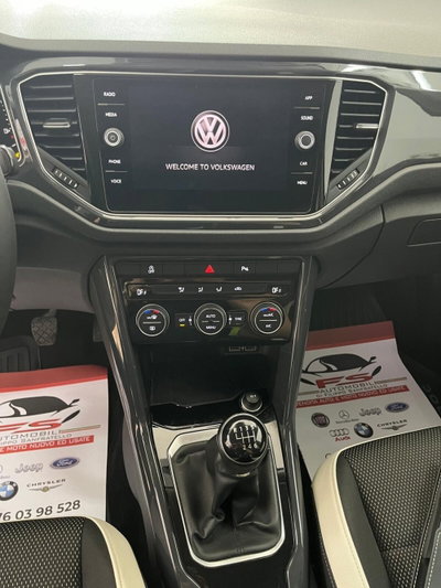 Volkswagen T-Roc 1.6 TDI SCR Business BlueMotion Technology (12)
