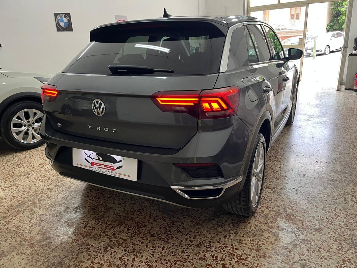 Volkswagen T-Roc 1.6 TDI SCR Business BlueMotion Technology (6)