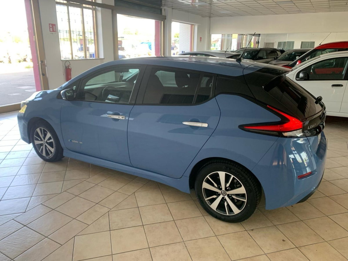 Nissan Leaf Acenta 40 kWh (8)