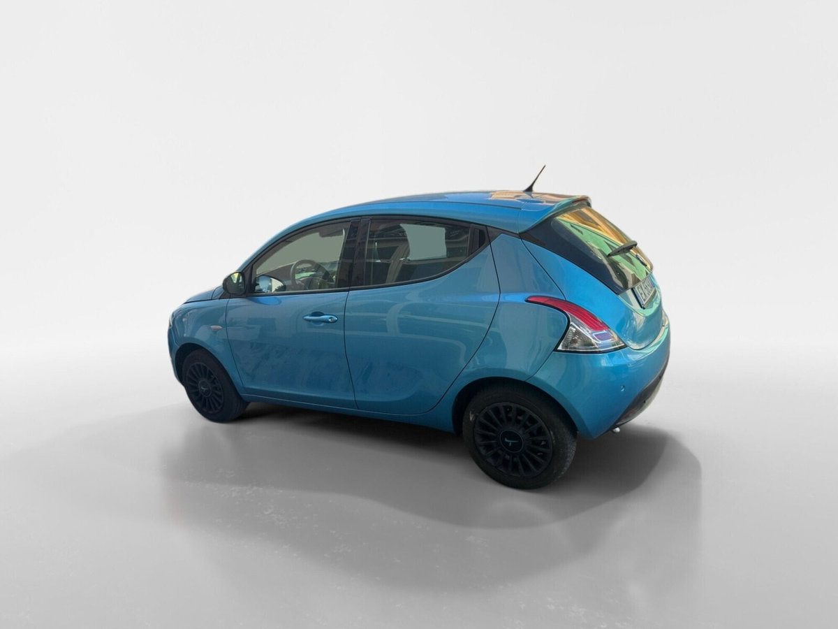 Lancia Ypsilon 1.2 69 CV 5 porte GPL Ecochic Elefantino (5)