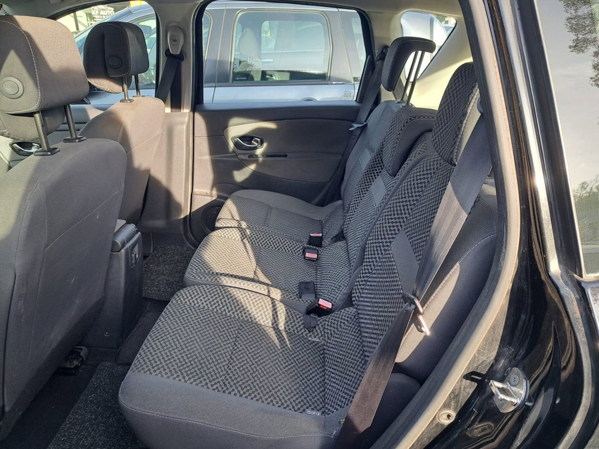 Renault Scenic E-Tech Electric 1.6 Attractive (10)