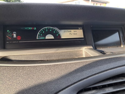 Renault Scenic E-Tech Electric 1.6 Attractive (13)