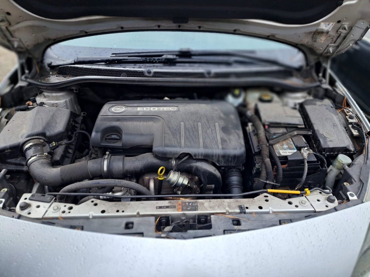 Opel Astra 1.7 CDTI 130CV 5 porte Cosmo (10)