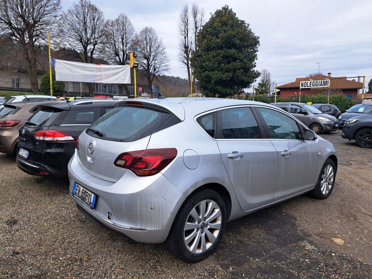 Opel Astra 1.7 CDTI 130CV 5 porte Cosmo (13)