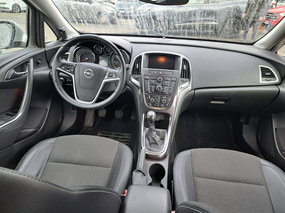 Opel Astra 1.7 CDTI 130CV 5 porte Cosmo (20)