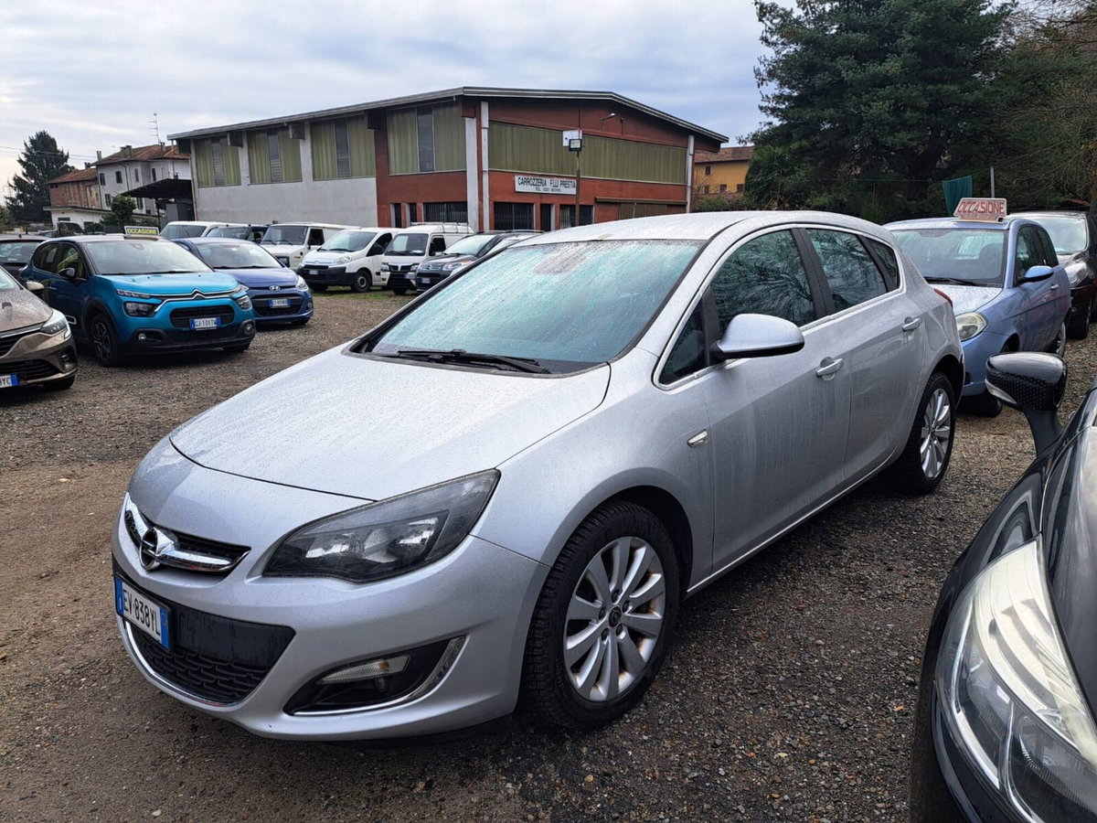 Opel Astra 1.7 CDTI 130CV 5 porte Cosmo (4)