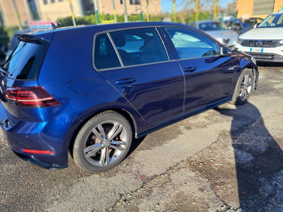 Volkswagen Golf 1.5 TSI 150 CV EVO ACT R-Line (10)