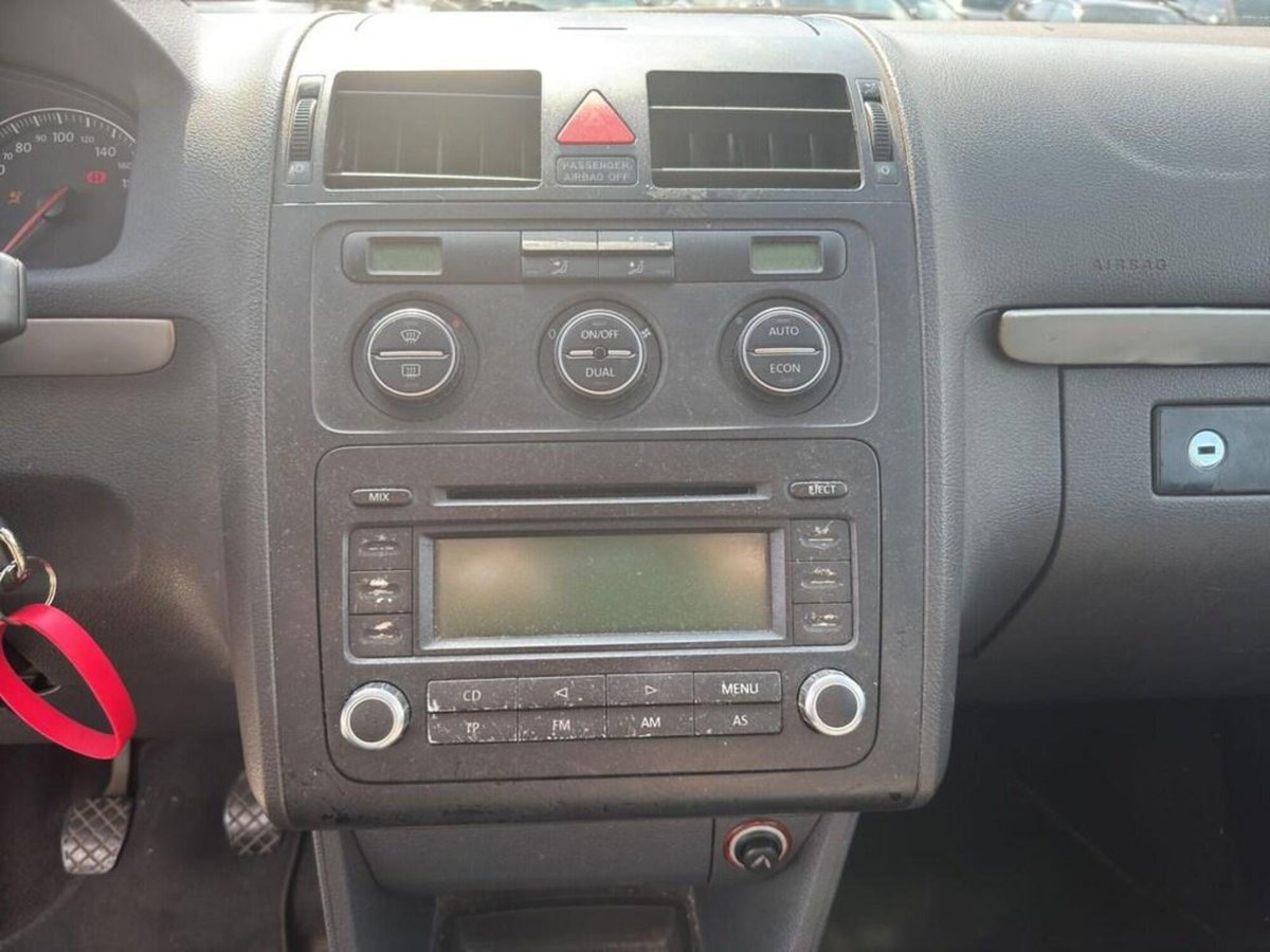 Volkswagen Touran TDI DPF Trendline (11)