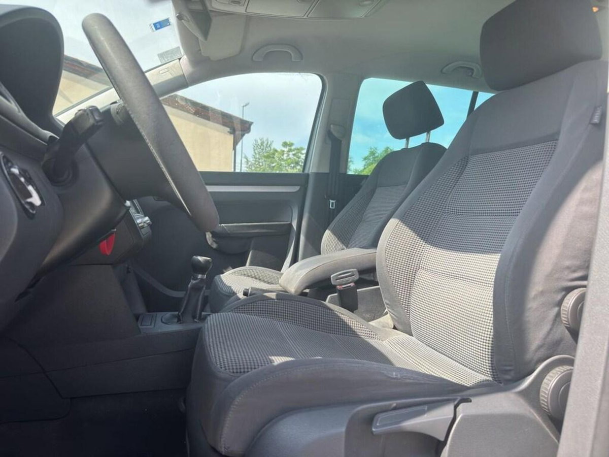 Volkswagen Touran TDI DPF Trendline (12)
