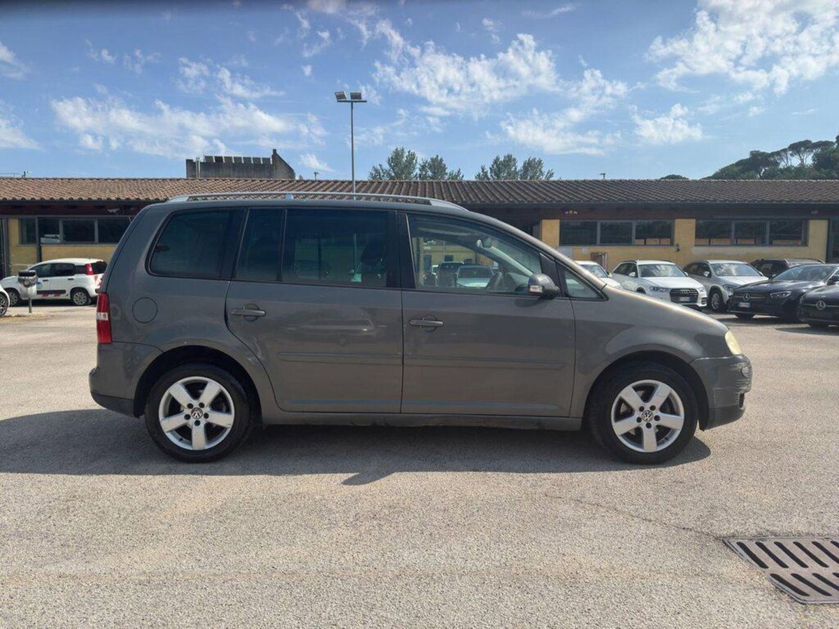 Volkswagen Touran TDI DPF Trendline (5)
