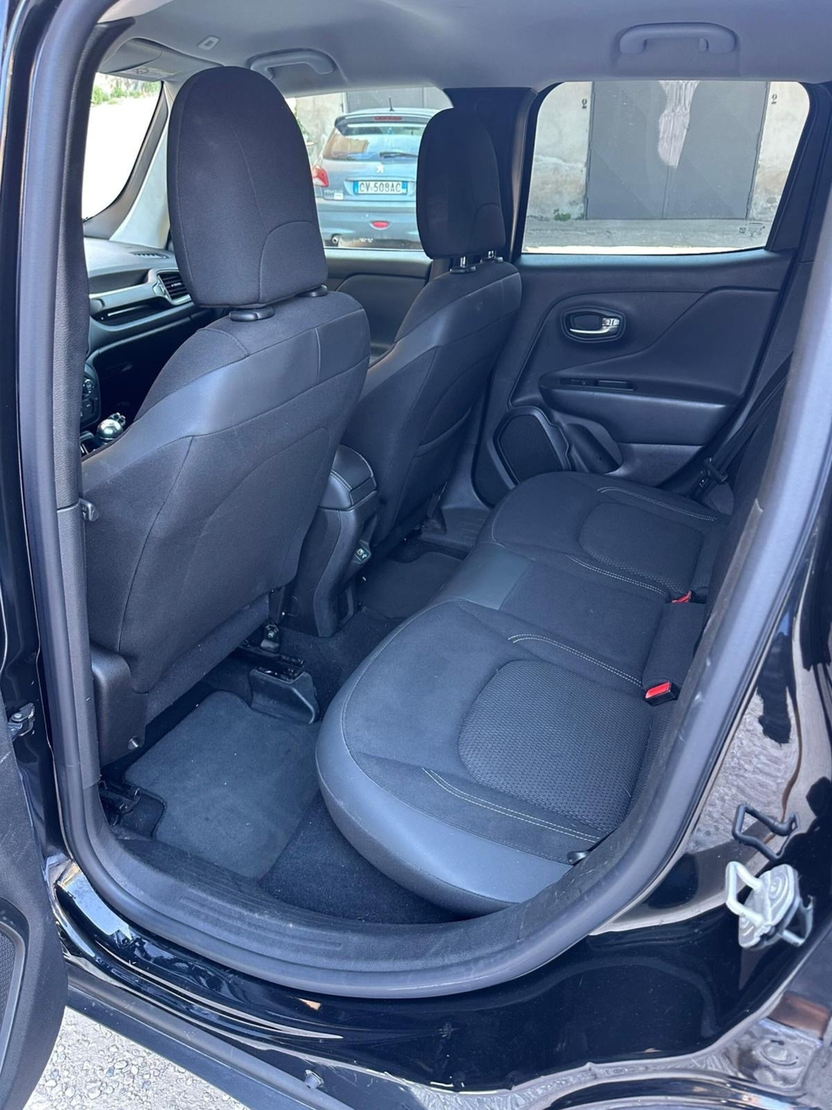 Jeep Renegade 1.6 Mjt 130 CV Longitude (10)
