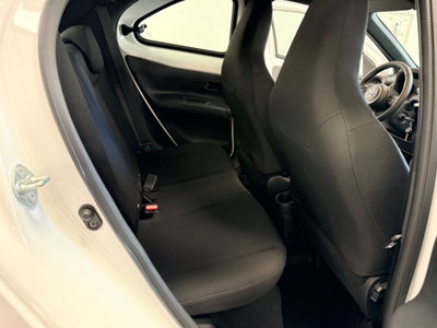 Toyota Aygo X 1.0 VVT-i 72 CV 5 porte Limited Air (10)