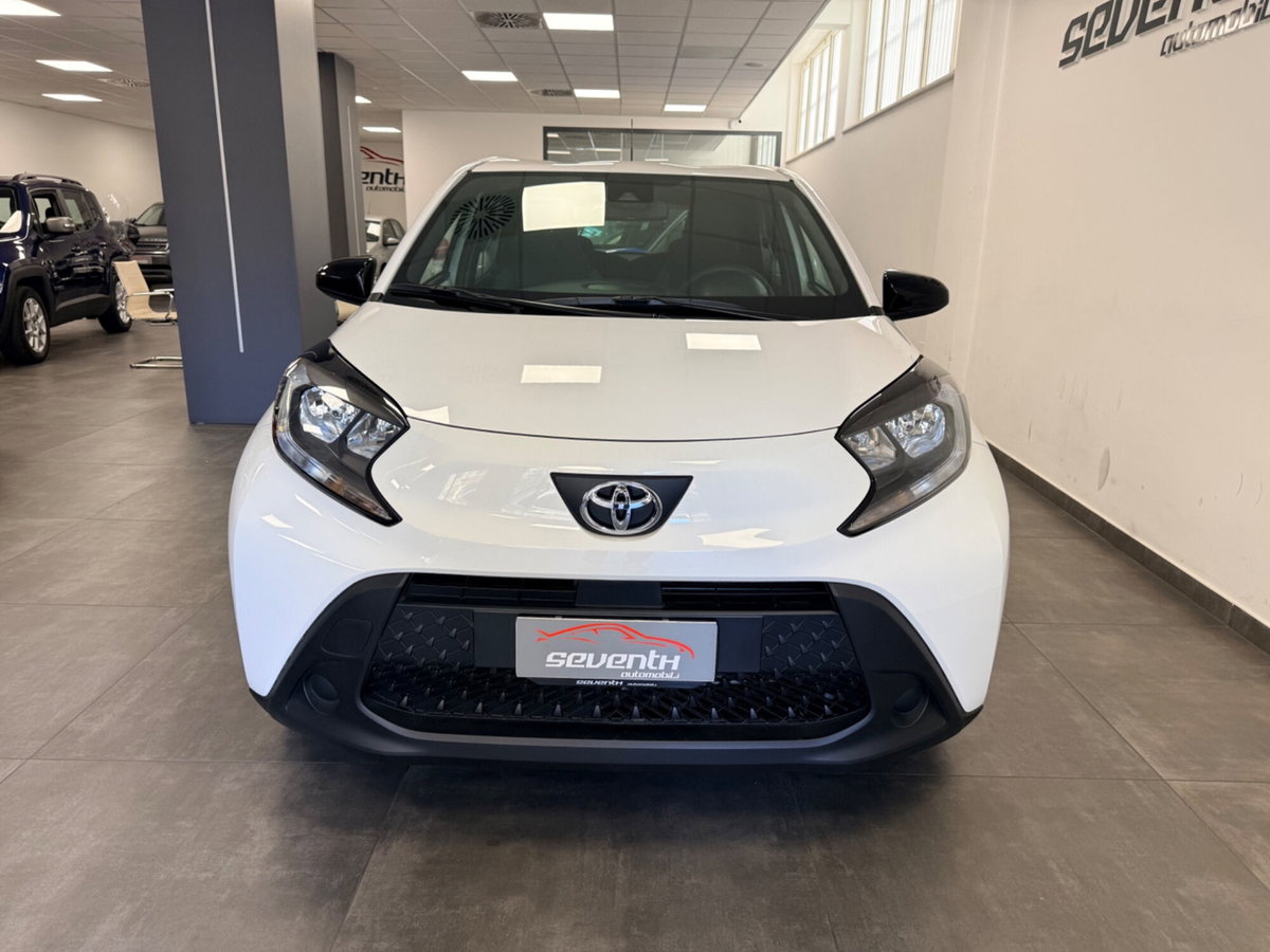 Toyota Aygo X 1.0 VVT-i 72 CV 5 porte Limited Air (2)