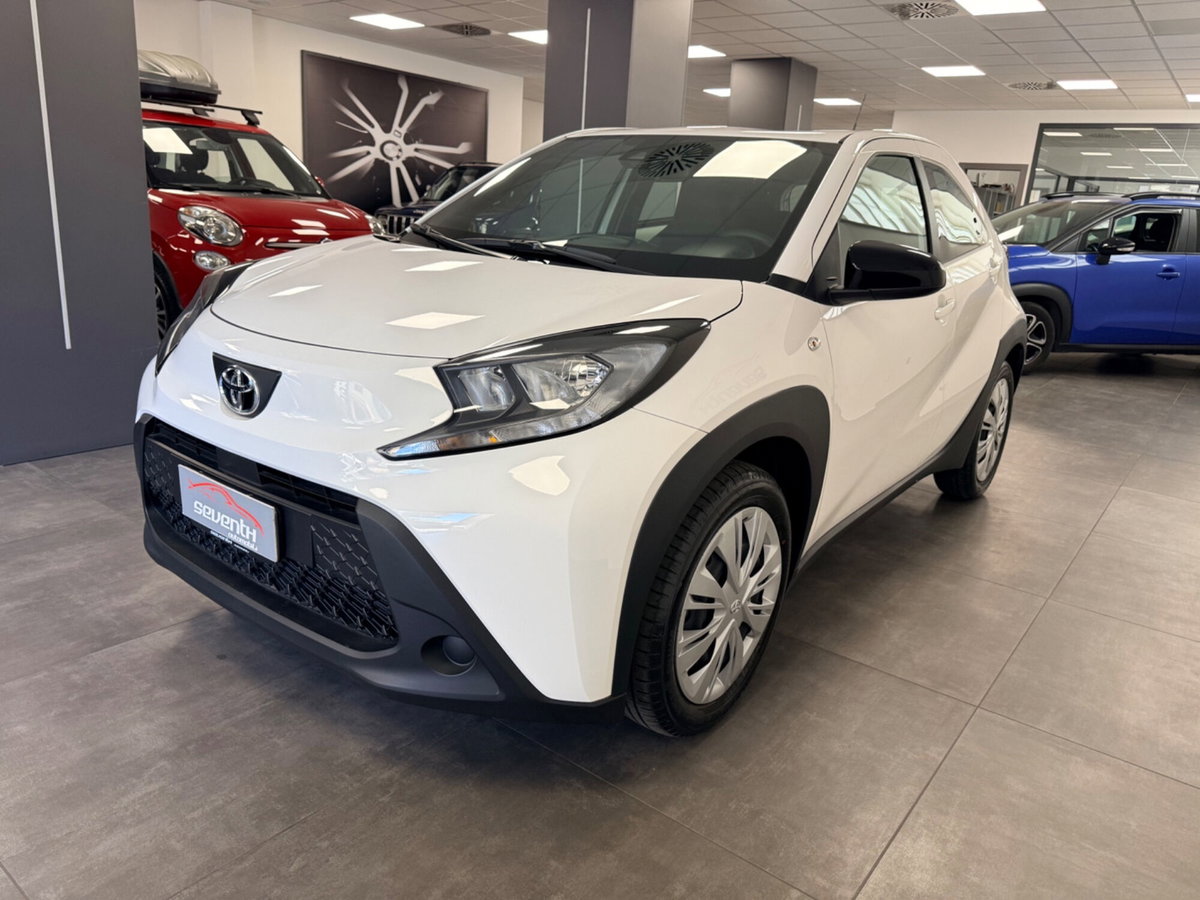 Toyota Aygo X 1.0 VVT-i 72 CV 5 porte Limited Air (3)