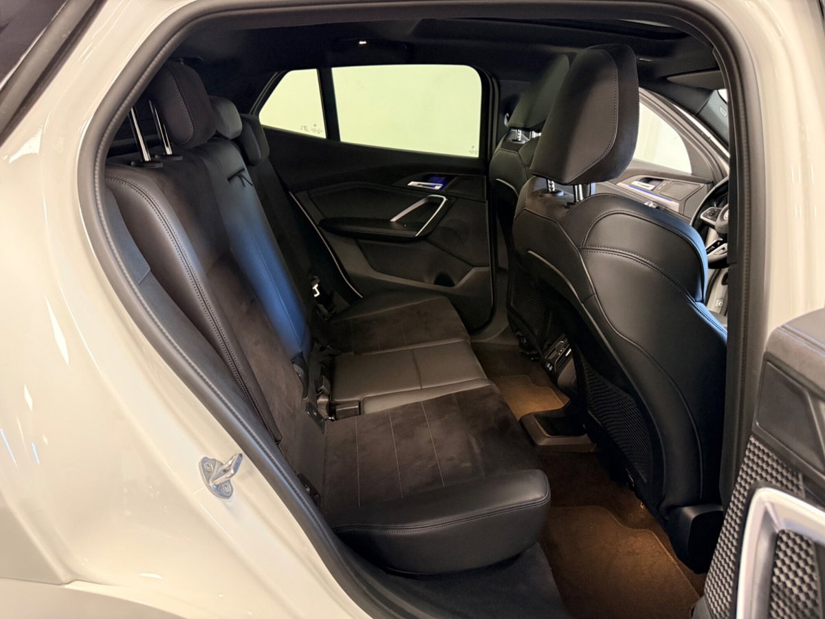 BMW X2 sdrive 18d MSport Pro auto (13)