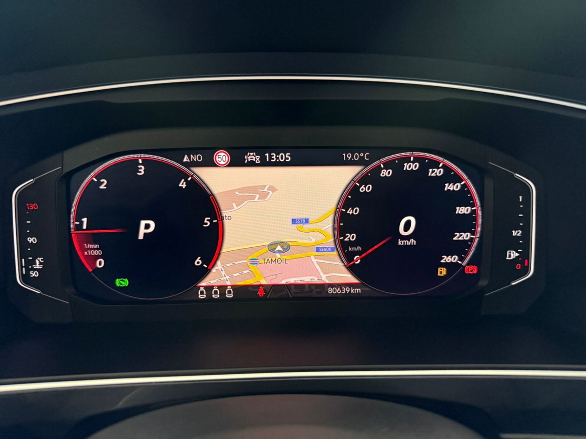Volkswagen Tiguan 2.0 TDI 150 CV SCR DSG 4MOTION R-Line (10)