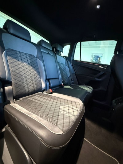 Volkswagen Tiguan 2.0 TDI 150 CV SCR DSG 4MOTION R-Line (13)