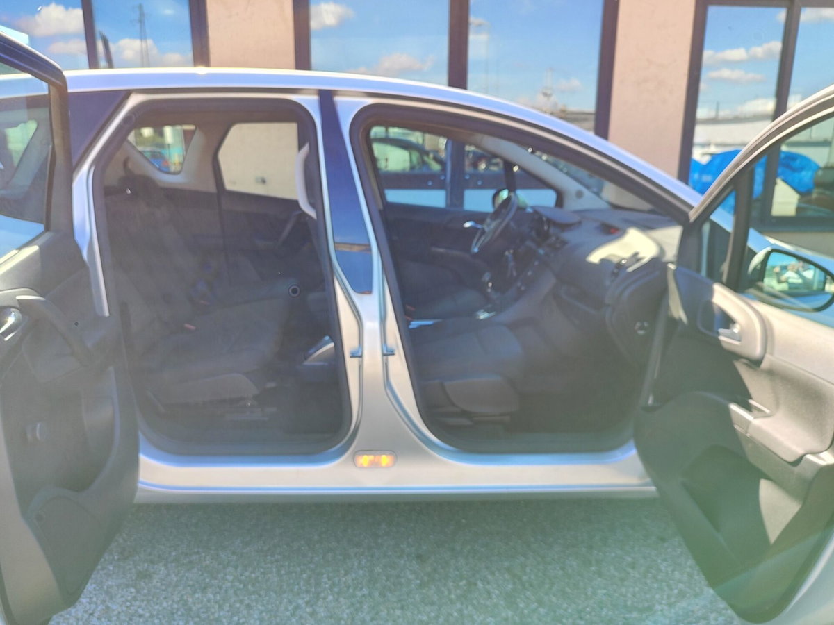 Opel Meriva 1.7 CDTI 110CV Elective (13)