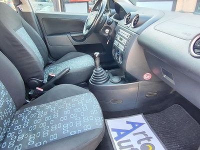 Ford Fiesta 1.2 16V 5p. Zetec (13)