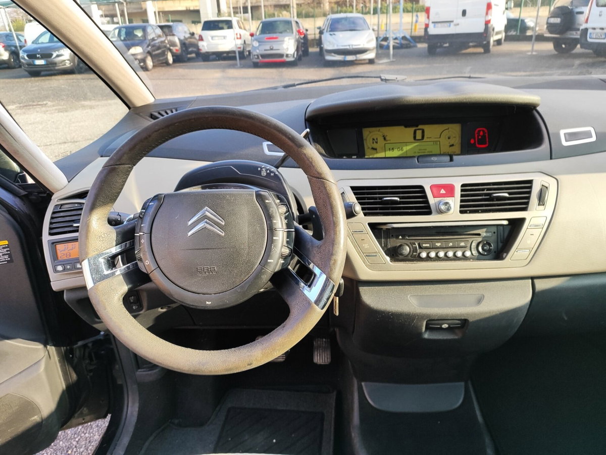 Citroen C4 Picasso 1.6 HDi 110 FAP Style (11)
