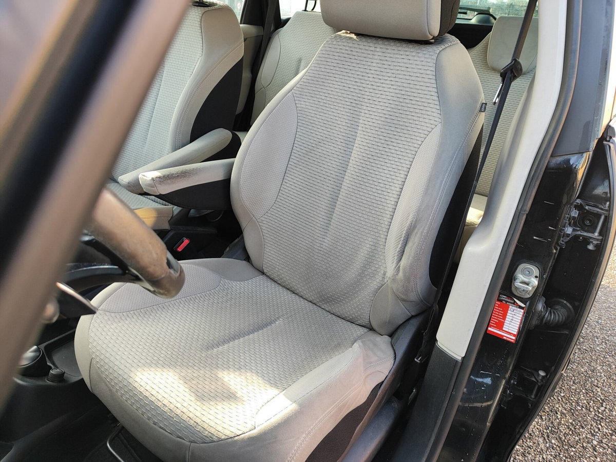 Citroen C4 Picasso 1.6 HDi 110 FAP Style (12)