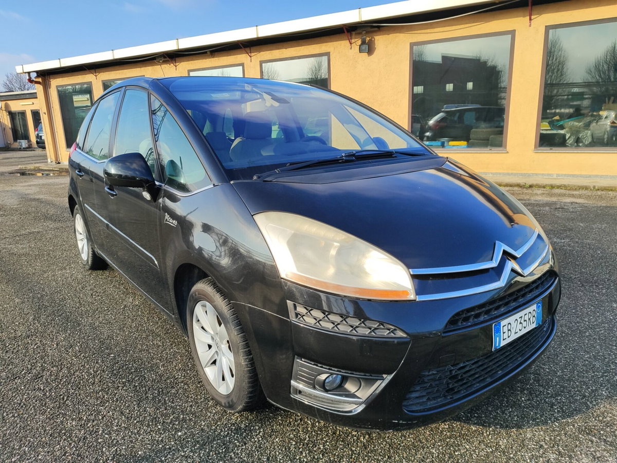 Citroen C4 Picasso 1.6 HDi 110 FAP Style (8)