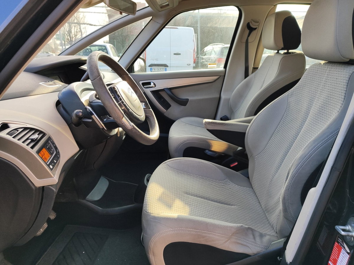 Citroen C4 Picasso 1.6 HDi 110 FAP Style (9)