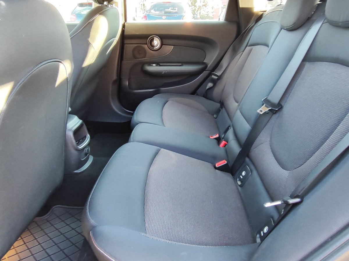 MINI Mini Clubman 1.5 One D Essential Clubman (10)