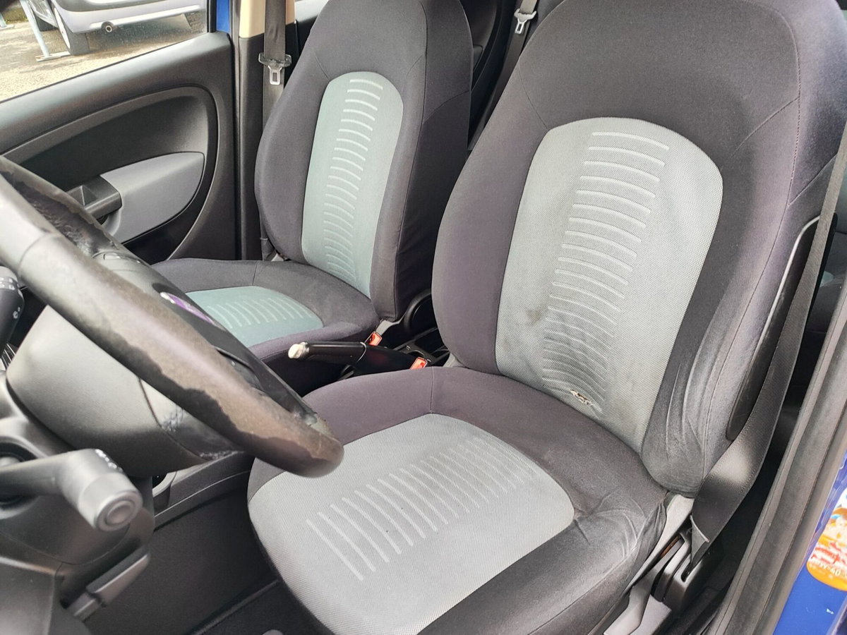 Fiat Grande Punto 1.2 5 porte Active (12)