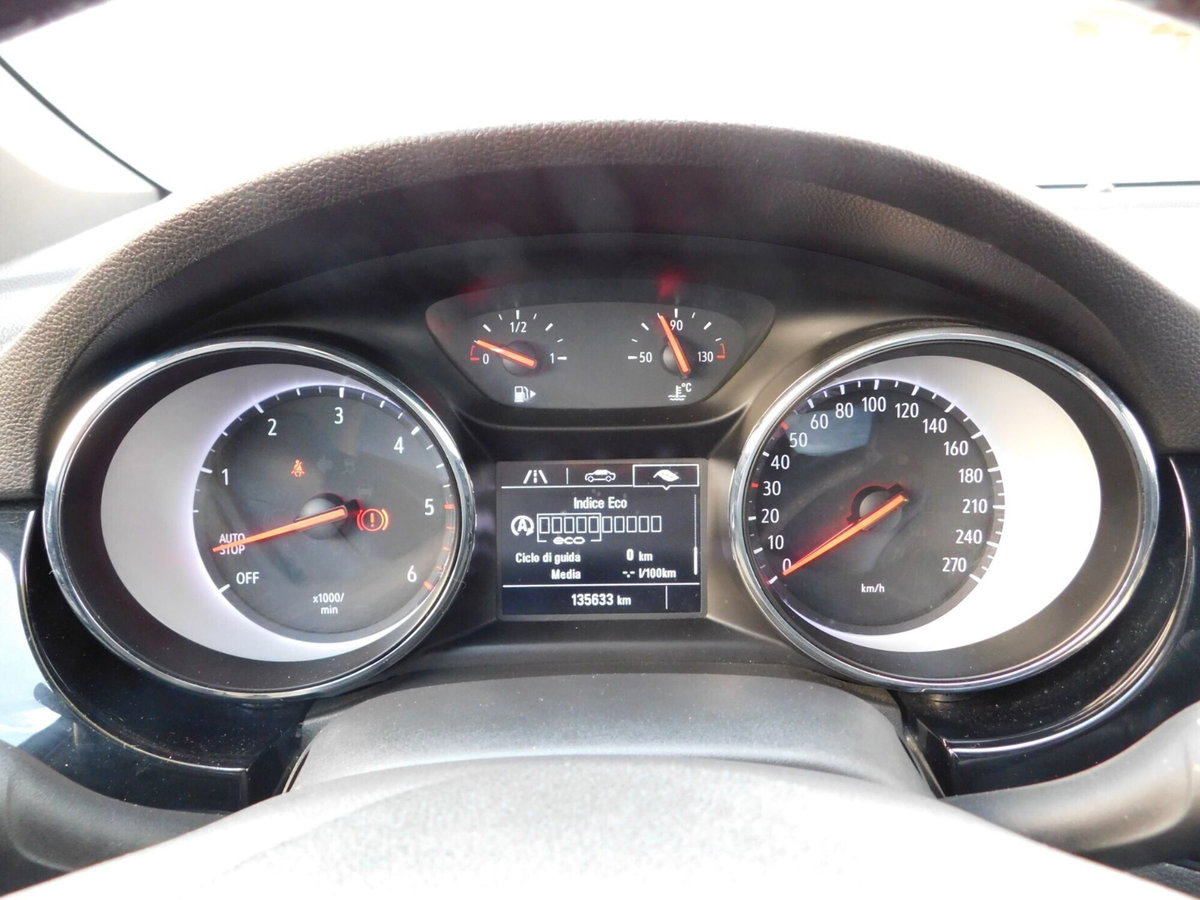 Opel Astra 1.5 CDTI 122 CV S&S 5 porte 2020 (18)