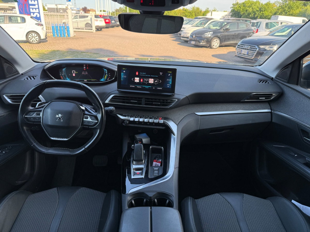 Peugeot 3008 Hybrid 225 e-EAT8 Allure (10)