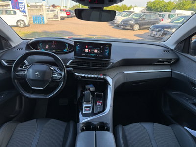 Peugeot 3008 Hybrid 225 e-EAT8 Allure (10)