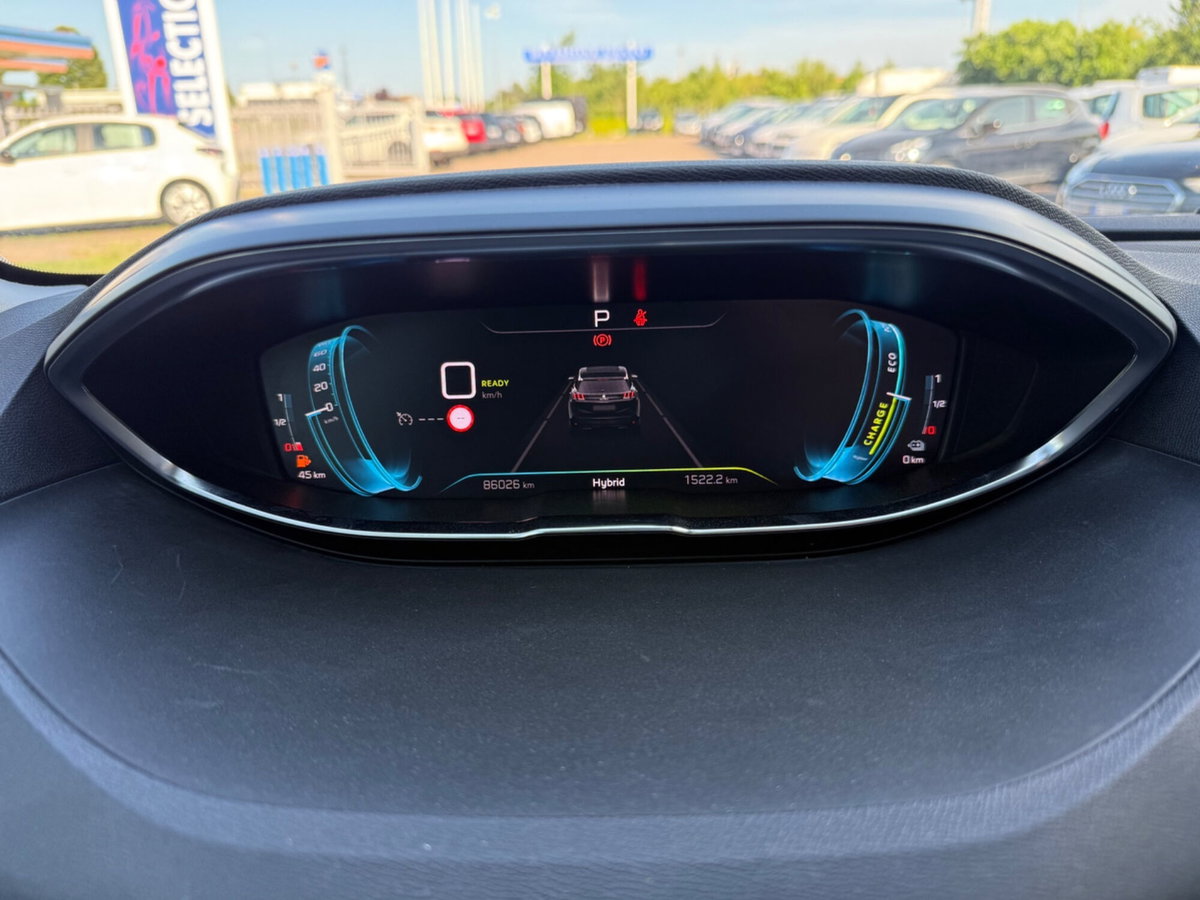 Peugeot 3008 Hybrid 225 e-EAT8 Allure (13)