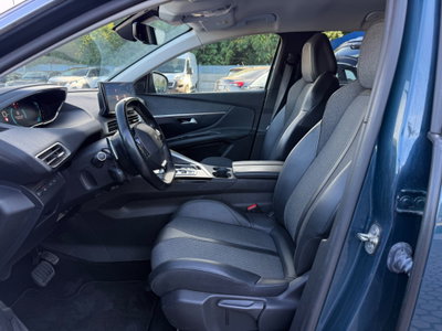 Peugeot 3008 Hybrid 225 e-EAT8 Allure (18)
