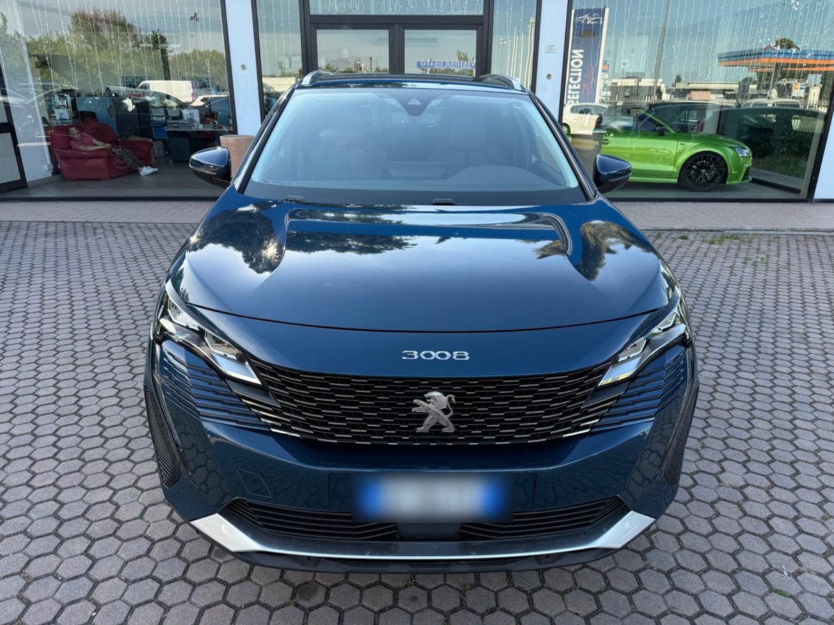 Peugeot 3008 Hybrid 225 e-EAT8 Allure (2)