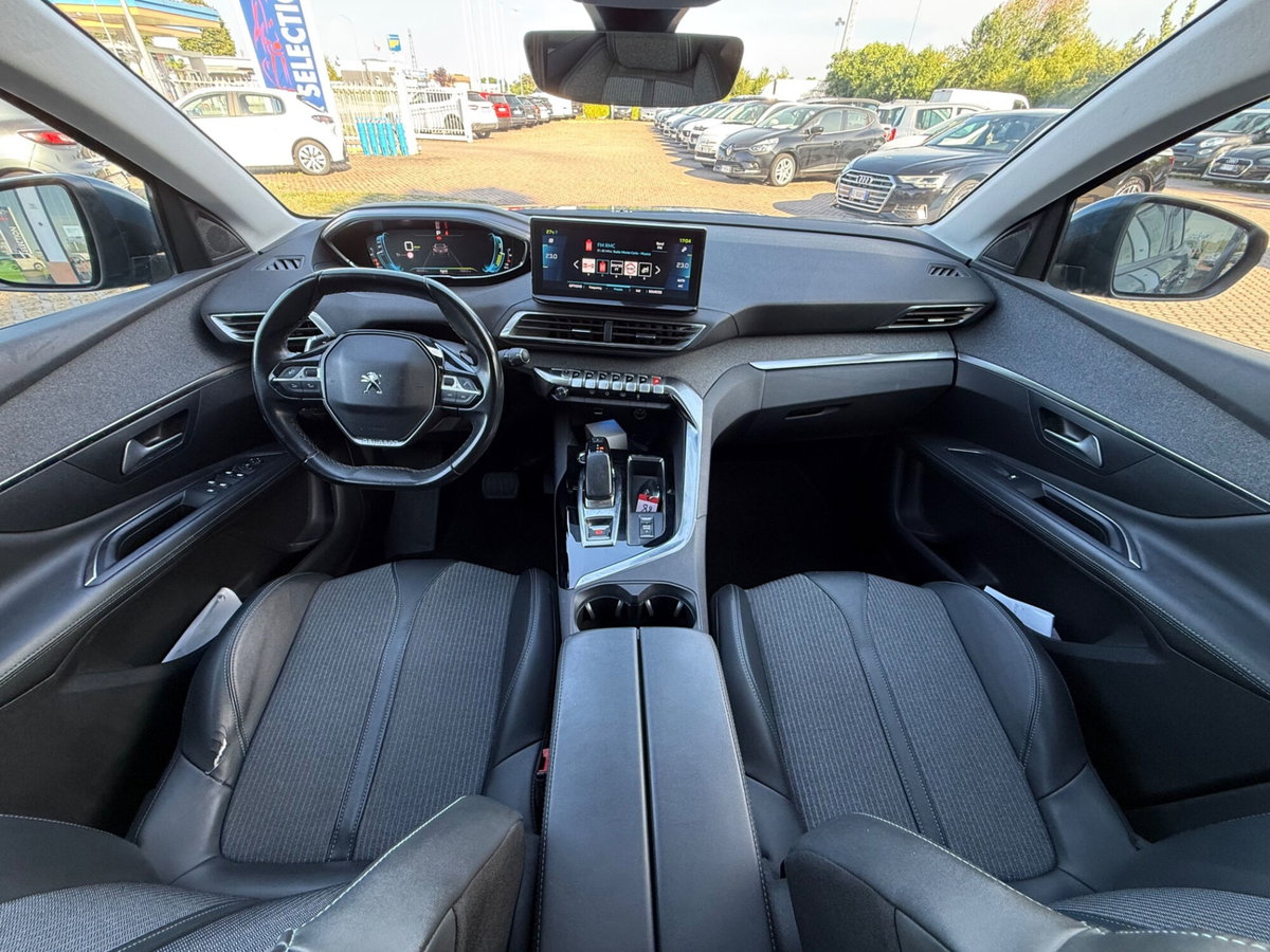 Peugeot 3008 Hybrid 225 e-EAT8 Allure (9)