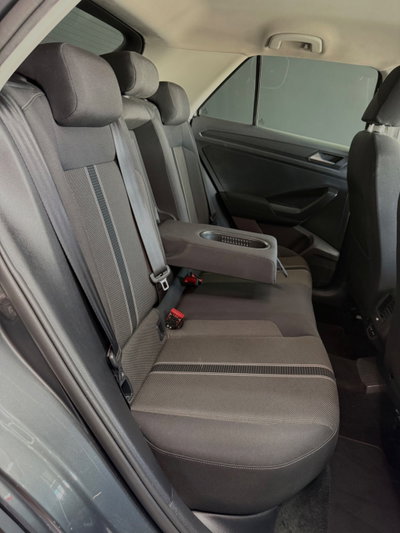 Volkswagen T-Roc 1.6 TDI SCR Advanced BlueMotion Technology (18)