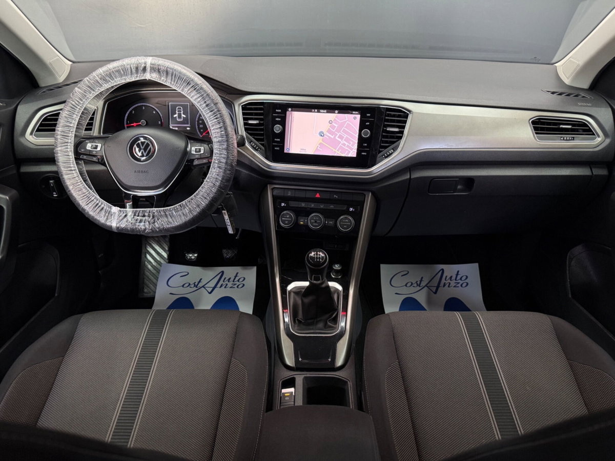 Volkswagen T-Roc 1.6 TDI SCR Advanced BlueMotion Technology (9)