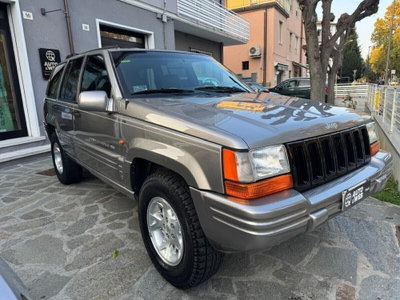 Jeep Grand Cherokee 5.2 (EU) 4WD aut. Quadra-Trac Limited (3)