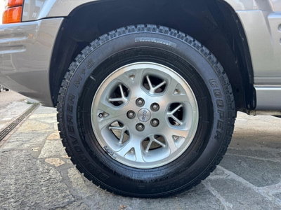 Jeep Grand Cherokee 5.2 (EU) 4WD aut. Quadra-Trac Limited (4)
