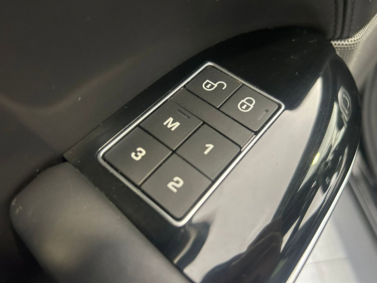 Land Rover Range Rover Sport 3.0 SDV6 249 CV HSE Dynamic (15)