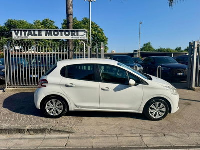 Peugeot 208 VTi 82 CV 5 porte Allure (9)