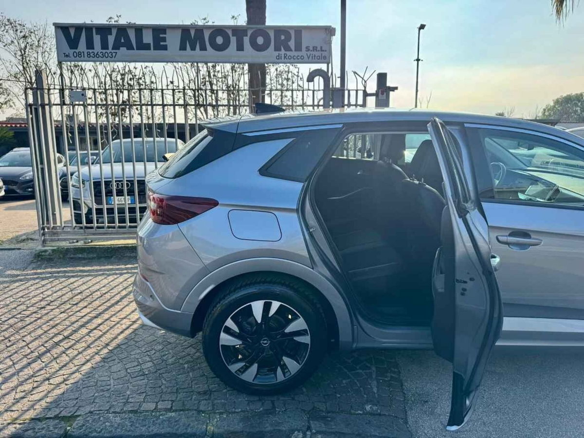 Opel Grandland 1.5 diesel Ecotec aut. GS Line (12)