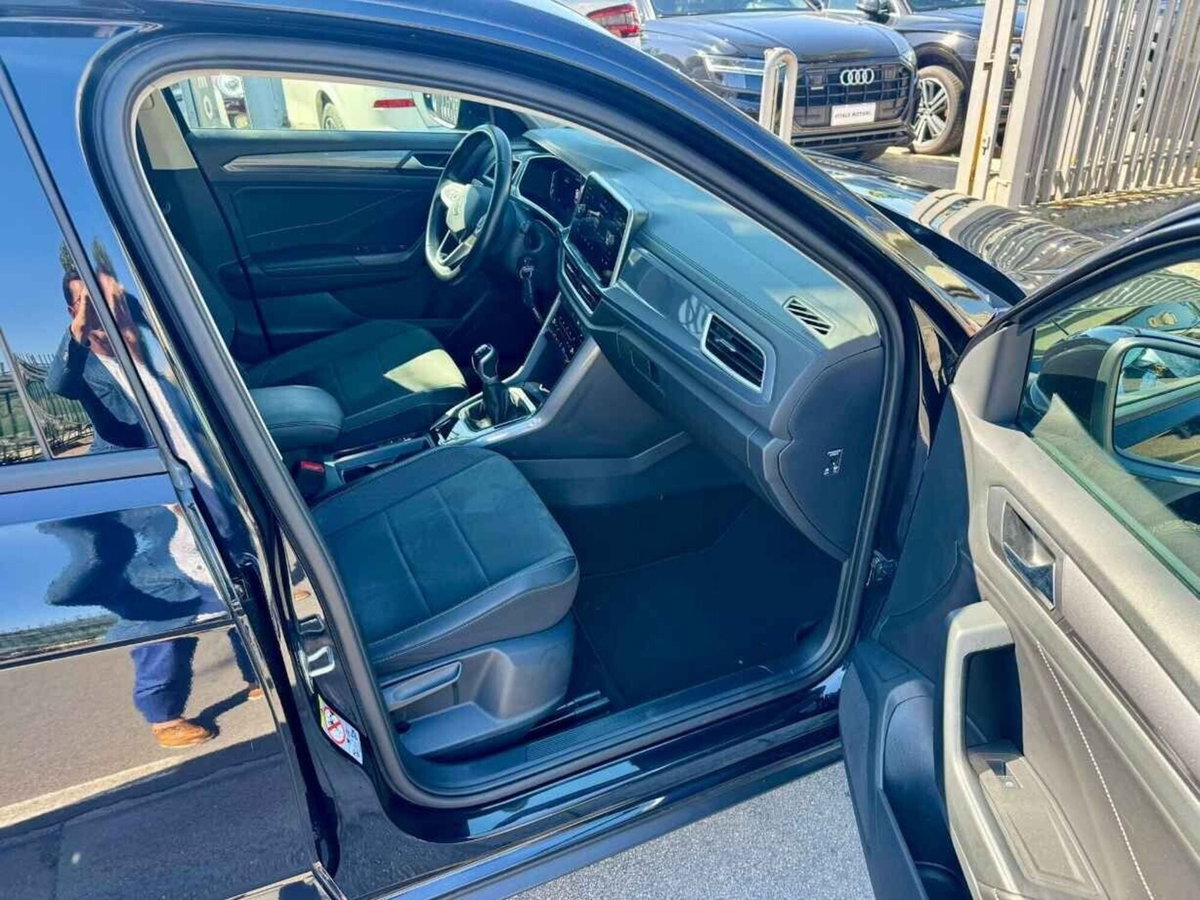 Volkswagen T-Roc 1.0 TSI Style (17)