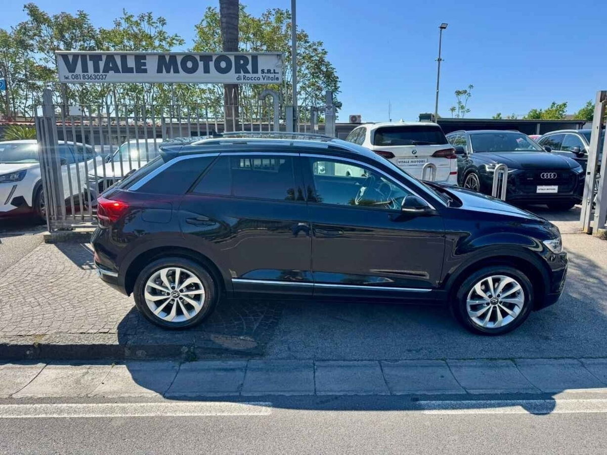 Volkswagen T-Roc 1.0 TSI Style (9)
