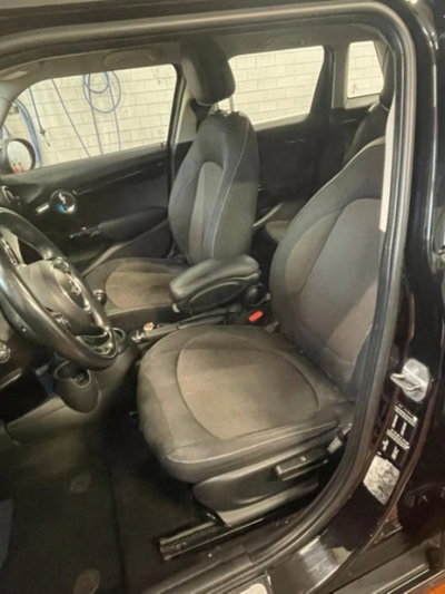 MINI Mini 1.5 Cooper D Boost 5 porte (9)